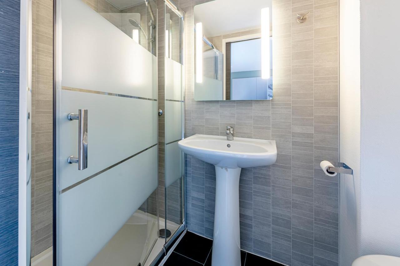 B&B Hotel Bordeaux Le Haillan 3 Etoiles Exterior foto